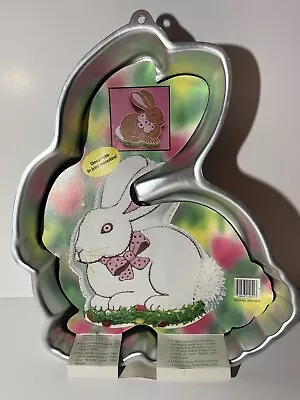 Vintage Wilton Cottontail Bunny Rabbit 1986 Large Cake Pan Mold 2105-2015 • £14.47