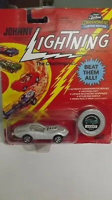 Johnny Lightning Pearl White Custom Mako Shark Series 2 Limited Edition • $4.48