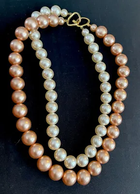 Vintage Gold Tone Clasp Faux Pearl Necklace Estate Jewelry Excellent Condition • $12