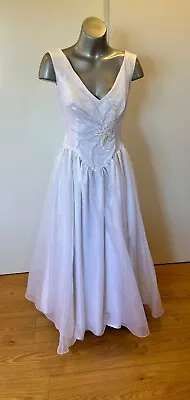 Vintage 1980s Organza Chiffon White Wedding Dress - Excellent Condition Approx 8 • $45