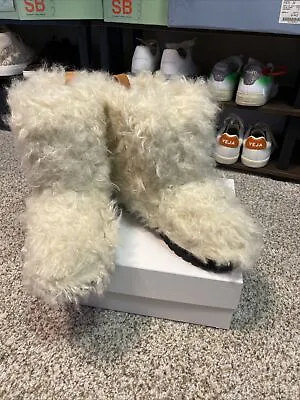 Isabel Marant Kairee Curly Cosy Faux Fur Boots Off White NIB 40 $770 • $249.99