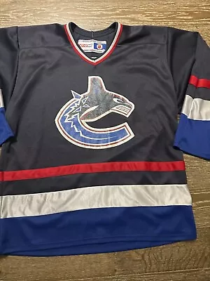 VTG Vancouver Canucks CCM White Orca Whale Hockey Jersey NHL L NAVY BLUE • $49.99