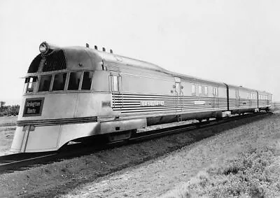 386489 Burlington Pioneer Zephyr Locomotive On Track WALL PRINT POSTER US • $24.95