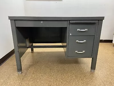 The General Fireproofing Company Style Metal Tanker Desk • $750