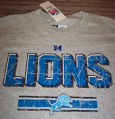 VINTAGE STYLE DETROIT LIONS NFL FOOTBALL T-Shirt MENS LARGE NEW W/ TAG • $20