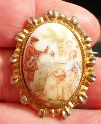 Porcelain Picture Brooch • £5.75