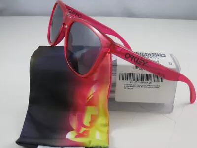 Oakley FROGSKINS Limited Edition Acid Pink  W/Grey Lens 24-251 • $200