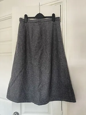 £15 • Buy Jaeger Skirt 10 Wool