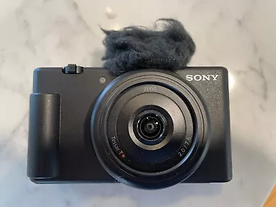 Sony ZV-1F Vlogging Camera For Content Creators And Vloggers Black • $177.50