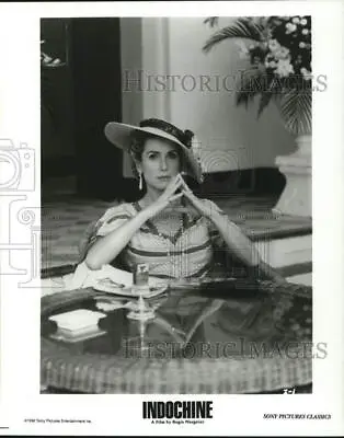 1992 Press Photo Catherine Deneuve In A Scene From  Indochine.  - Hcq30565 • $17.99
