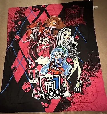 Girls Room Mattel Monster High Reversible Twin Full Comforter 72” X 86” • $99.99