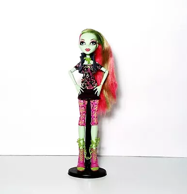 Monster High First Wave Venus Mcflytrap Doll Mattel • $54.99