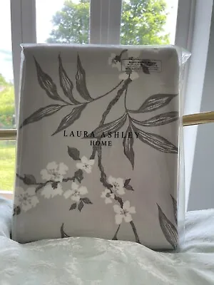 Laura Ashley Calissa Marble Curtains - 64” W X 54”L (W162cm X L137cm) NEW • £55