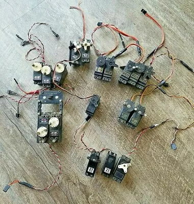 USED Lot Of 18 Miscellaneous RC Servos  • $100