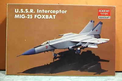 1/144 Academy Minicraft Mig-25 Foxbat Model Kit # 1626 • $18