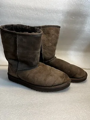 UGG Classic Short Boots Sheepskin Leather Suede 5825 Chocolate Brown Boots • $24.99