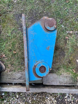 £200 • Buy 8 Ton Excavator Head Stock For Hawk Fork,45mm Pins Very Good Condition Original.