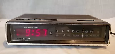 Vintage Lloyd's Radio Alarm Clock Simulated Wood Grain Model J274 Series 280B • $18.99