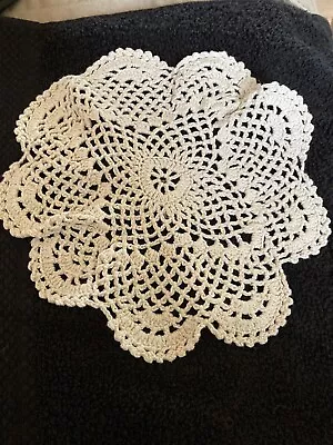 Vintage Ivory Lace Crotchet  Mat  • £2