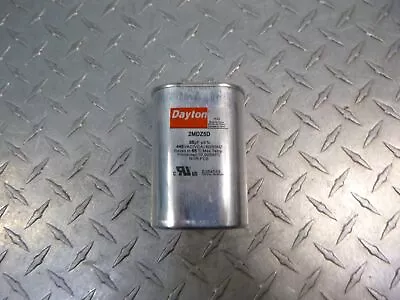 DAYTON Motor Run Capacitor: Oval 440V AC 35 Mfd 4 1/2 In • $12.95