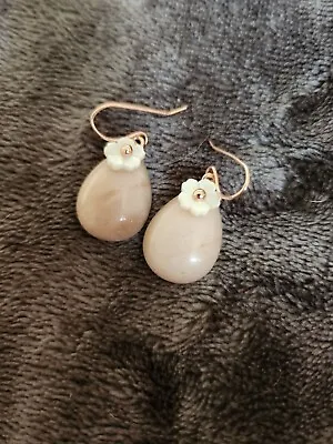 Lola Rose Peach Moonstone Earrings With Mother Of Pearl Flower Accents • £25