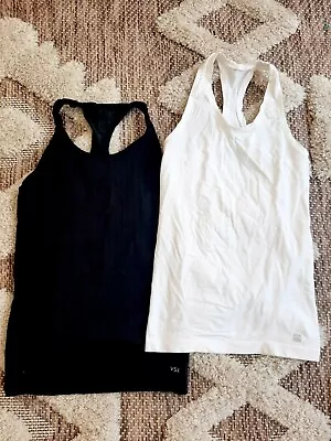 Victoria's Secret Sport Women's Racerback Tank Tops Sz M Black White • £21.29