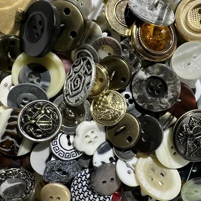 HUGE LOT! 250 Pc MIXED LOT Of OLD-VINTAGE & NEW Buttons ALL TYPES & SIZES • $19.99