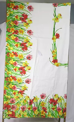 Vera Floral Tablecloth Vintage Spring Flowers 58  X 78  Cotton Blend • $19.95