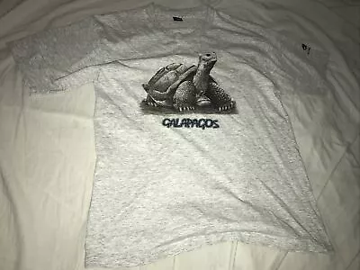 Vintage Galapagos National Park / Parque Nacional T-Shirt - Mens Size XL Gray • $14.88