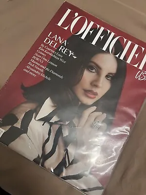 L' OFFICIEL Italia Magazine February 2018 LANA DEL REY • $130