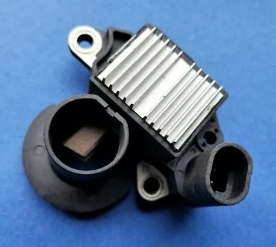 PREMIUM MARINE VOLTAGE REGULATOR/BRUSH ASSEMBLY Fits MERCURY OUTBOARDS  271840 • $18.25