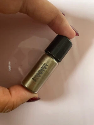 £5 • Buy MAC Single Eyeshadow Bronze Sparkle Loose Pigment Smokey Eye