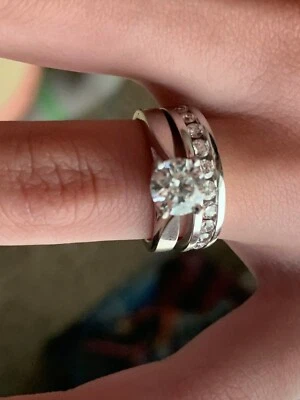 $5850 • Buy Zales .97CT Celebration Solitaire & 0.5CTTW 11-Stone Channel Set Size 5