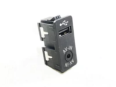 11-13 Mini Cooper R56 R55 USB Port Jack AV IN Video Jack OEM 9229242 86K MILE 12 • $29.95