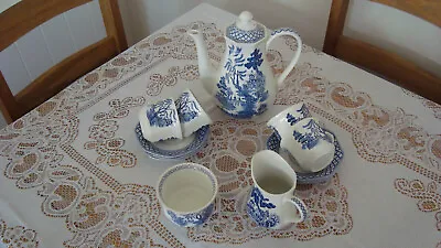 J&G Meakin Octagonal Willow Pattern Part Coffee Set. • £45