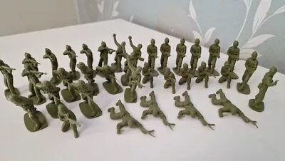 Airfix Toy Soldiers - British Commandos WW2 - Scale 1/32 - X 35 Figures • £4.99