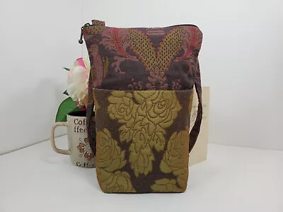 Maruca Small Shouldler Bag • $18
