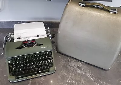 Olympia SM3 Deluxe Portable Typewriter + Case Olive Green Tested Working Vintage • £179.99