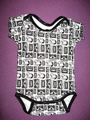 £13.50 • Buy Music Headphones Babygrow Baby  Black White Shower Gift Vest Rock Alternative 
