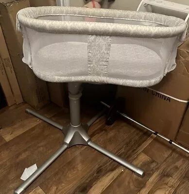 Halo Bassinest Swivel Sleeper Bedside Bassinet Removable Bed • $150