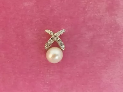 10k Pearl And Diamond X O Hugs Kisses Pendant Slide Necklace • $95