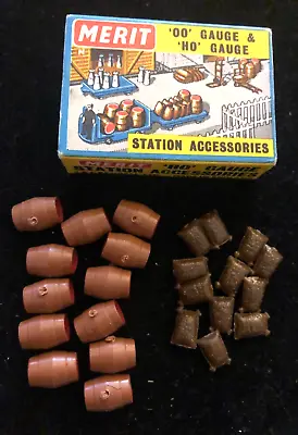 Vintage Merit Railway Oo & Ho Gauge Station Accessories - Sacks & Barrels • £3.99