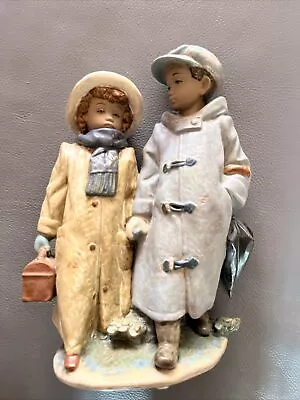 Mint Lladro Gres Group Girl And Boy 'Off To School' #2242 Figurine Statue • $140