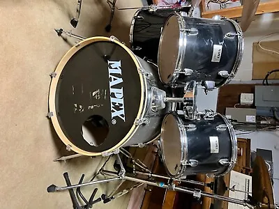 Mapex V Series Drum Set Black • $450