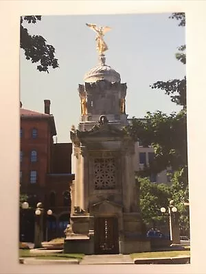 Soldiers Monument Civil War Connecticut Vintage Postcard • $3.99