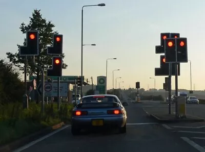 Photo 6x4 Traffic Lights Along The A46 Fosse Way Upper Saxondale Turn Lef C2008 • $2.49