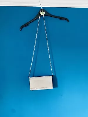£0.99 • Buy Carvela Cross Body Bag Sliver
