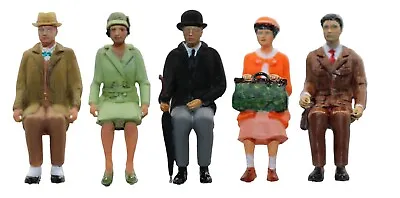 FG16  1930s Sitting Passenger Figures Unpainted O Scale • £17.99