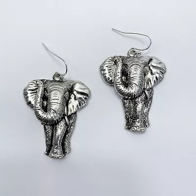 Antique Silver Tone Metal Animal Elephant Shape Drop Dangle Hook Earrings • $8.99