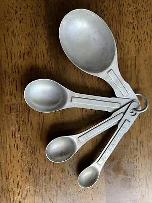 Vintage Set Of 4 Aluminum Measuring Spoons On Ring Standard USA Nesting • $4.99